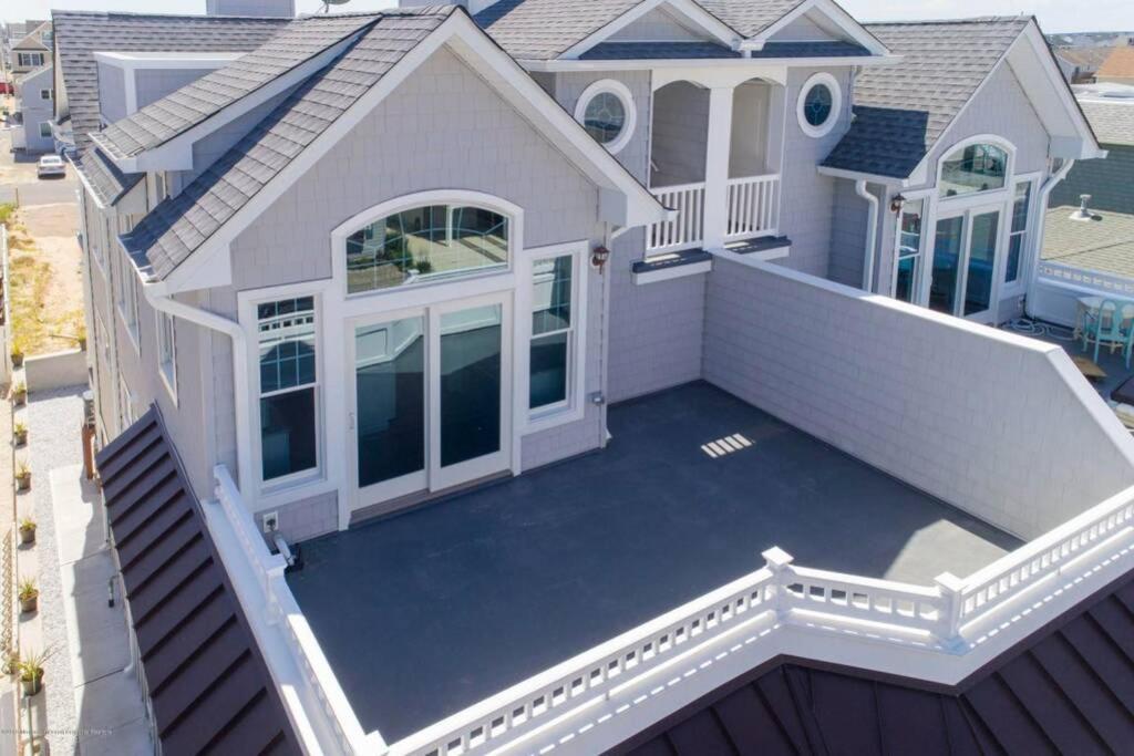 Ocean And Beach Views From Five Decks In Ortley Beach Seaside Heights Exteriör bild