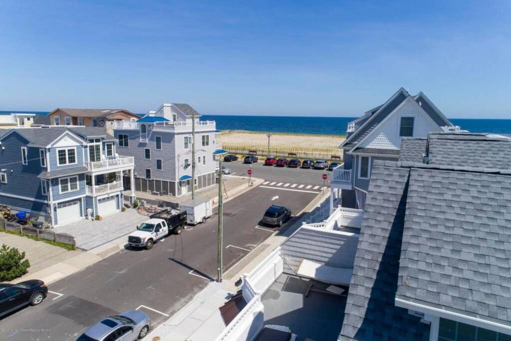 Ocean And Beach Views From Five Decks In Ortley Beach Seaside Heights Exteriör bild